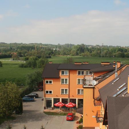 Hotel Daisy Budget Красков Екстериор снимка