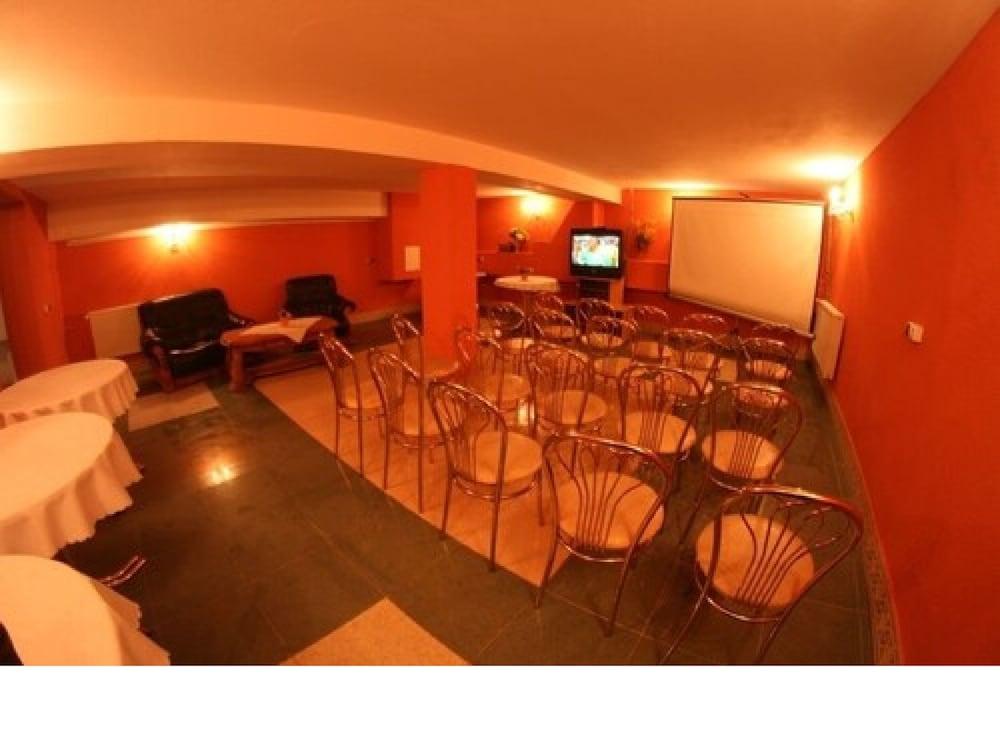 Hotel Daisy Budget Красков Екстериор снимка