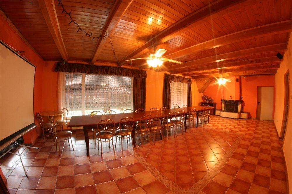 Hotel Daisy Budget Красков Екстериор снимка